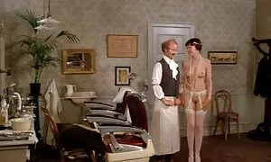 شابة جميلة الشعر البني, الرقص مغر أمام الكاميرا ويظهر لها افلام سكسيه بناتيه L. فيديو إباحي 