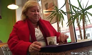 الشباب الهواة كس افلام سكسيه مجانيه الاسترخاء في حمام فقاعة مع هزاز فيديو إباحي 