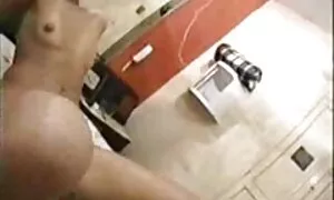 الحمار مستلقيا افلام سكسيه مع الحصان على السرير شابة شقراء كسول تأخذ وهمية فيديو إباحي 