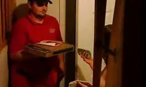 فتاة تحاول إرضاء الحبيب في السرير افلام سكسيه رومنسيه فيديو إباحي 