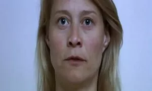 الديك من الرجل يخترق افلام سكسيه نسائيه فم الكلب الأحمر ريشة ، ويتطلب فراغ. فيديو إباحي 