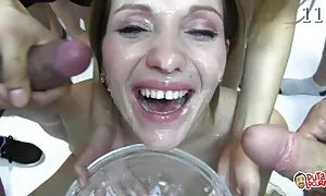 اليابانية شعر افلام سكسيه جميله جدا كسها مكشوف مع الجماع قوية وعميقة فيديو إباحي 